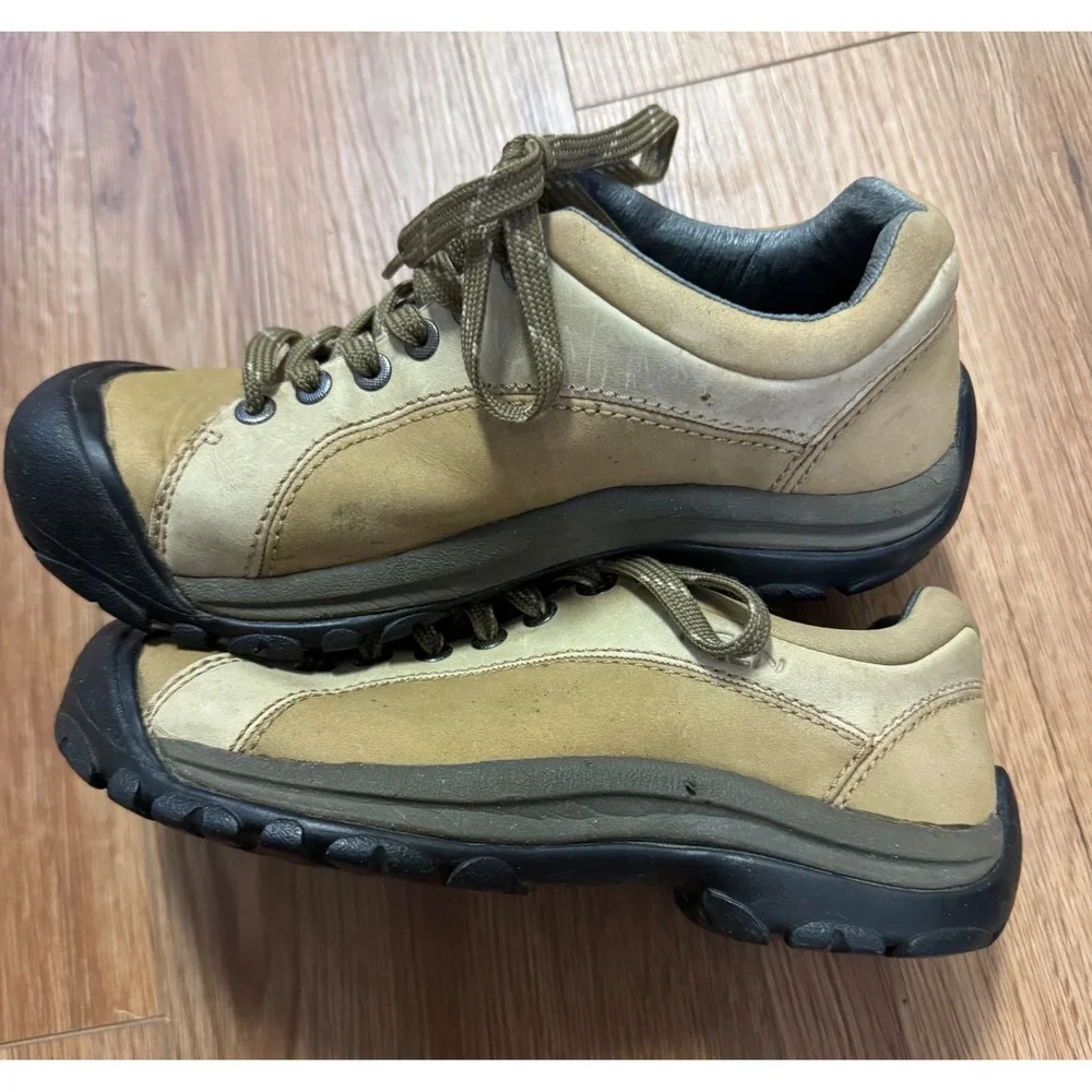 Keen Briggs Tan Beige Leather Lace Up Walking Shoes Womens Size 6.5